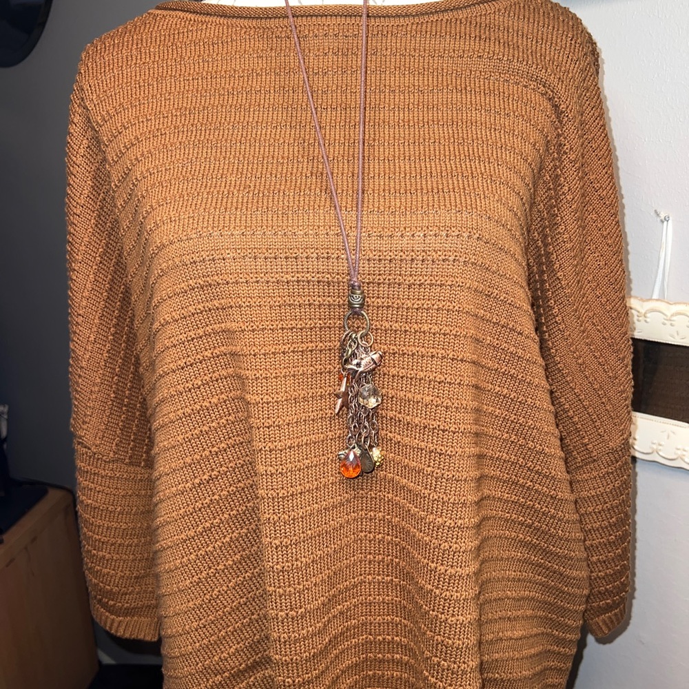NWOT; Great for the fall. - Picture 4 of 5